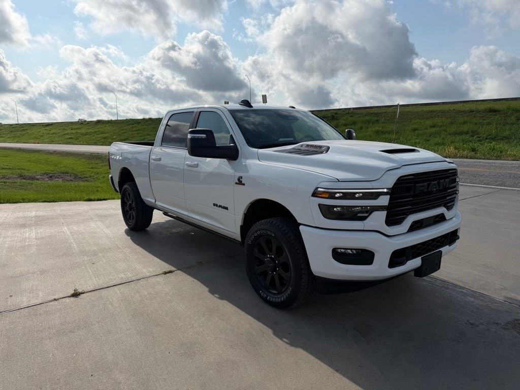New 2026 Ram 2500 LARAMIE CREW CAB 4X4 6'4 BOX Pickup