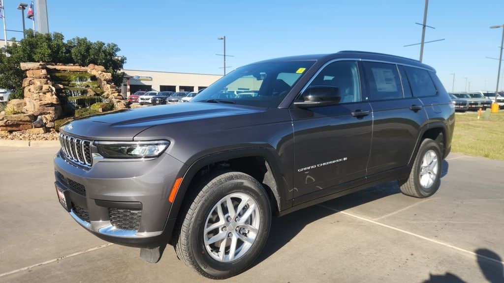 New 2026 Jeep Grand Cherokee L LAREDO 4X2 Sport Utility