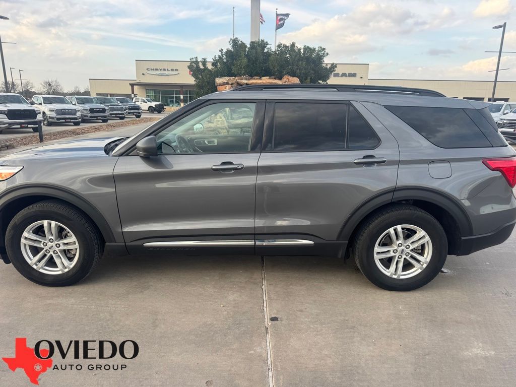 2023 Ford Explorer XLT