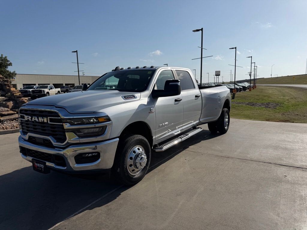 New 2027 Ram 3500 Lone Star Pickup