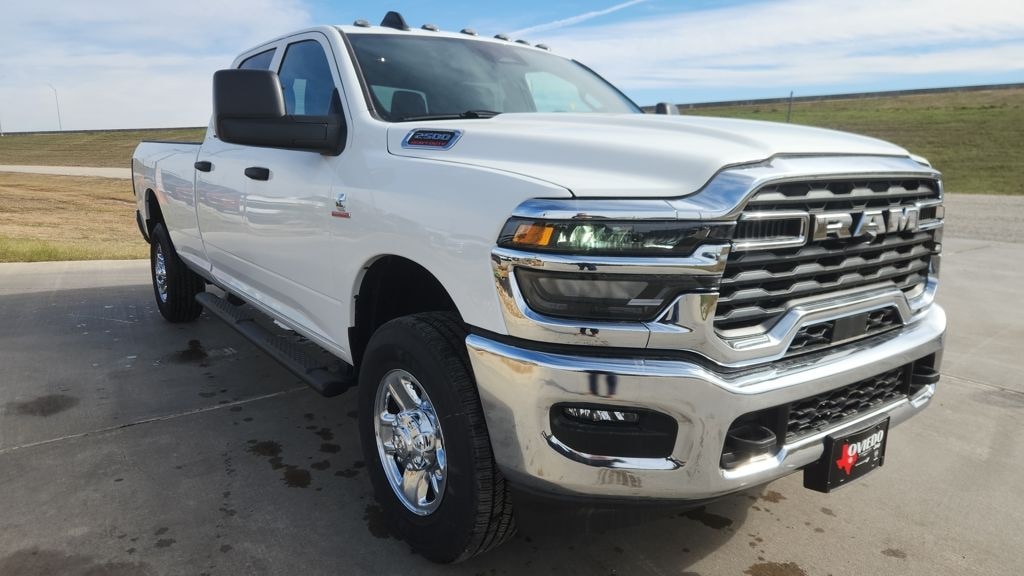 New 2026 Ram 2500 TRADESMAN CREW CAB 4X4 8' BOX Pickup