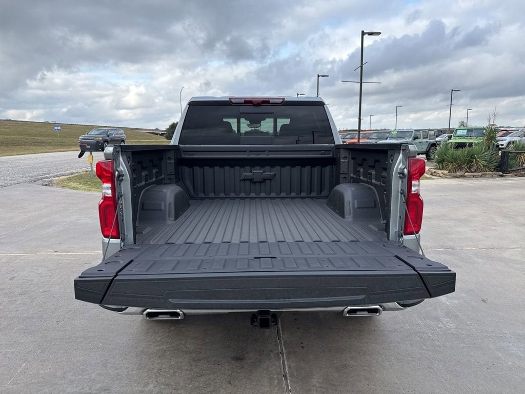2026 Chevrolet Silverado 1500 LTZ - Photo 6