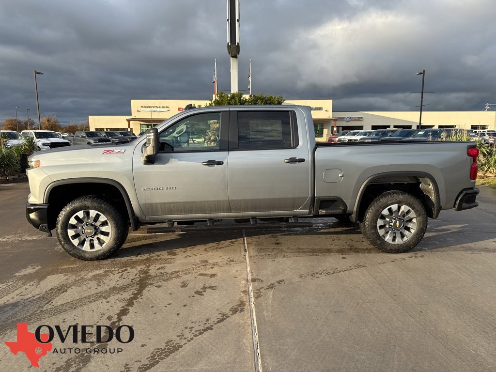 2026 Chevrolet Silverado 2500HD Custom's photo