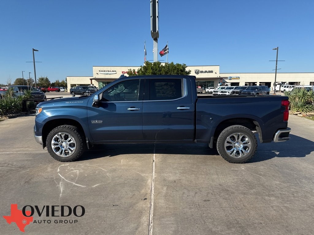 2022 Chevrolet Silverado 1500 LTZ's photo
