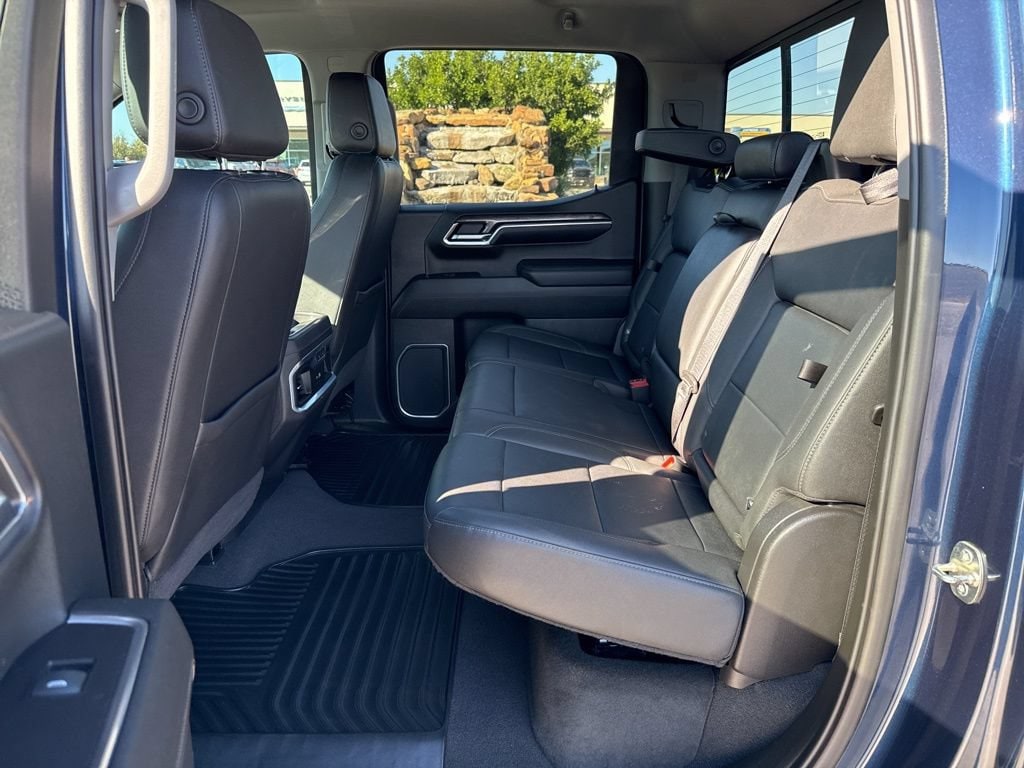 2022 Chevrolet Silverado 1500 LTZ - Photo 7
