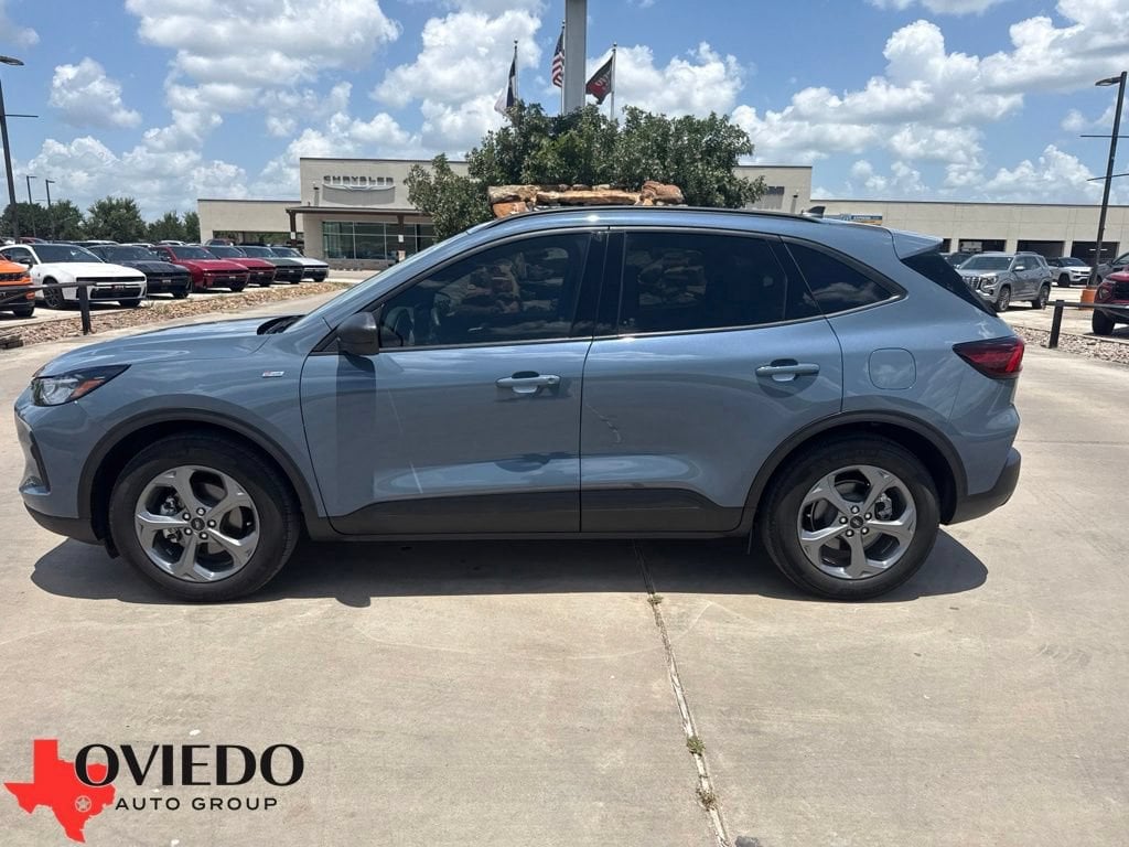 2026 Ford Escape ST-Line FWD's photo