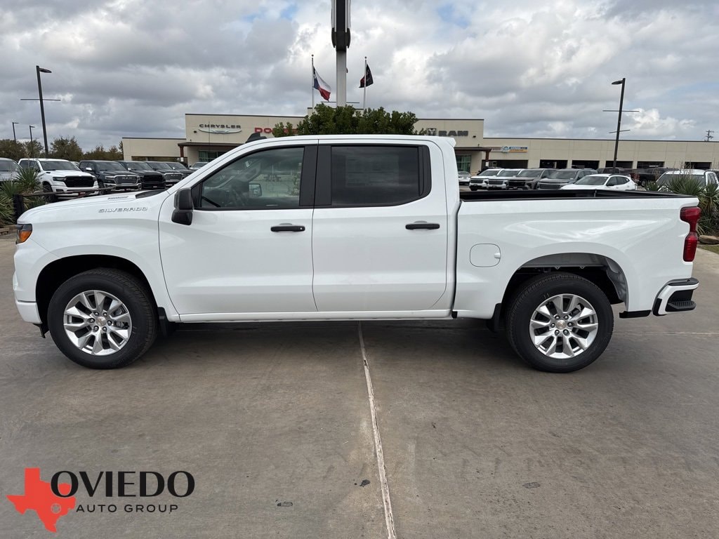 2026 Chevrolet Silverado 1500 Custom's photo