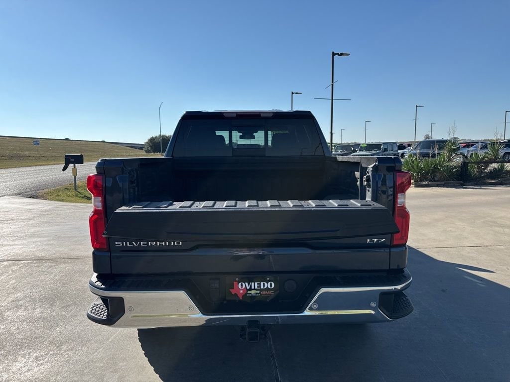 2022 Chevrolet Silverado 1500 LTZ - Photo 5