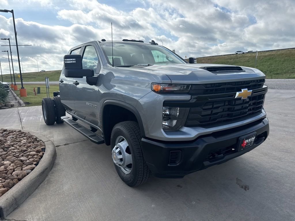 New 2026 Chevrolet Silverado 3500 HD Chassis Cab Work Truck Truck