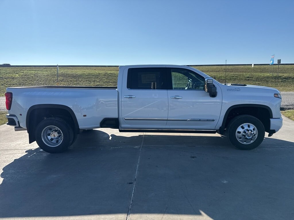 New 2026 Chevrolet Silverado 3500 HD High Country Truck