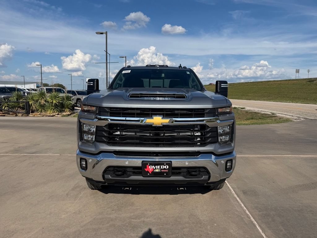 New 2026 Chevrolet Silverado 3500 HD LT DRW Truck