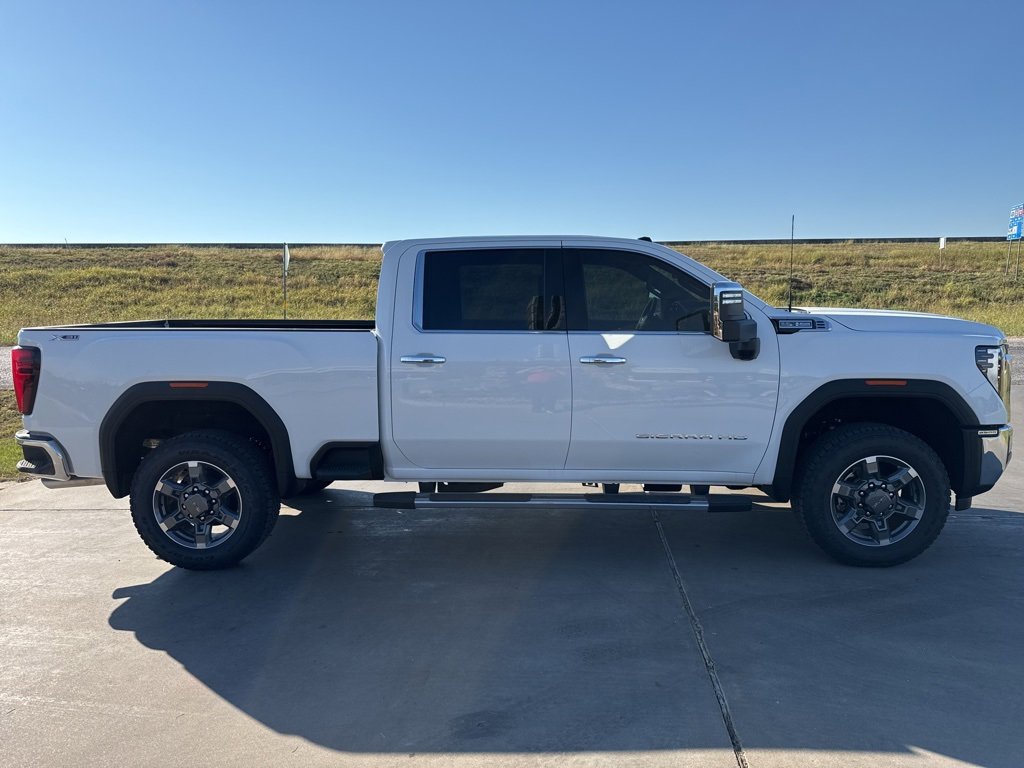 2026 Gmc Sierra 2500 HD SLT photo 3