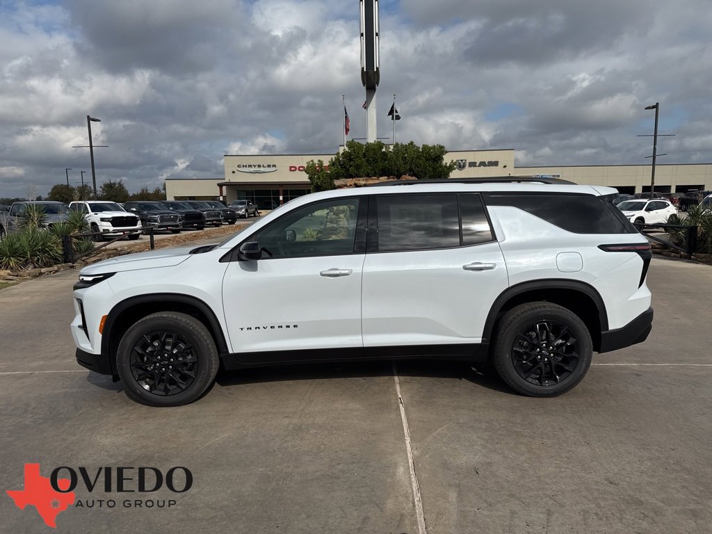 2026 Chevrolet Traverse LT's photo