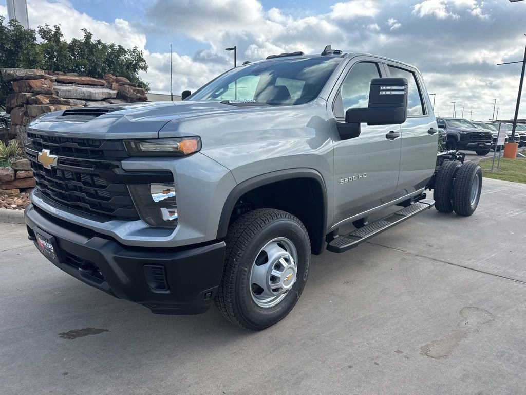 New 2026 Chevrolet Silverado 3500 HD Chassis Cab Work Truck Truck