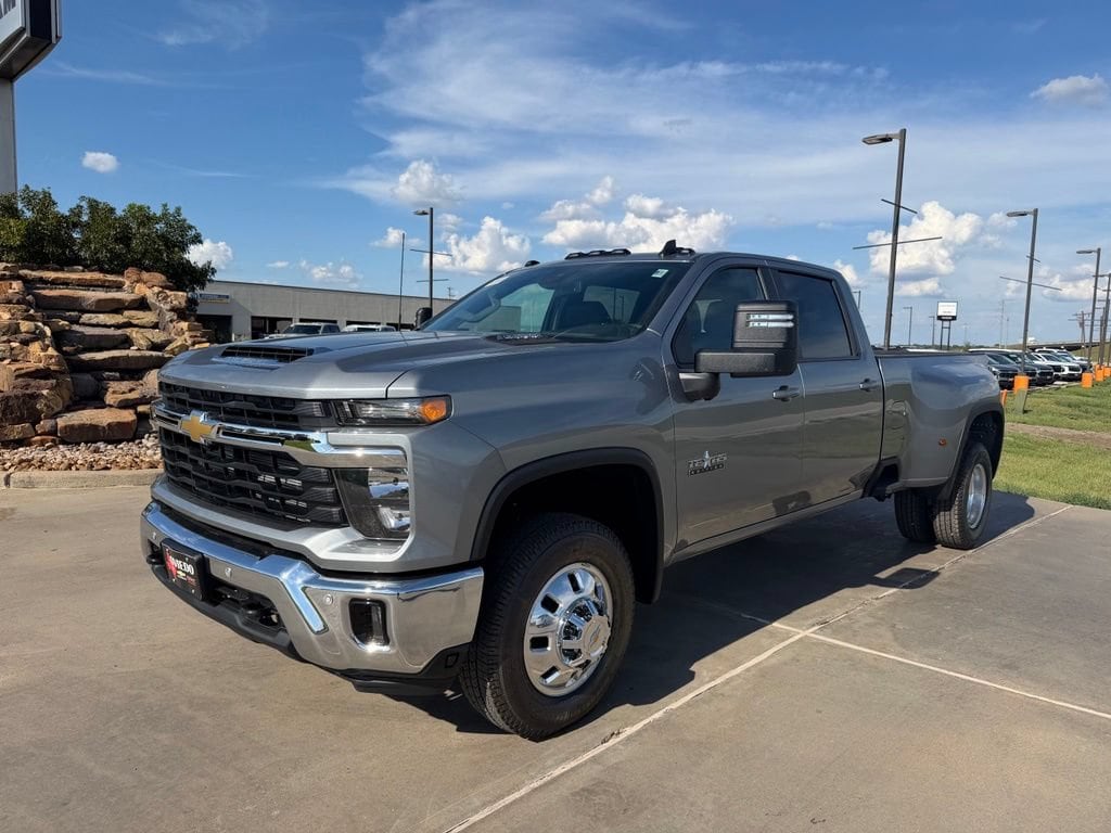 New 2026 Chevrolet Silverado 3500 HD LT DRW Truck