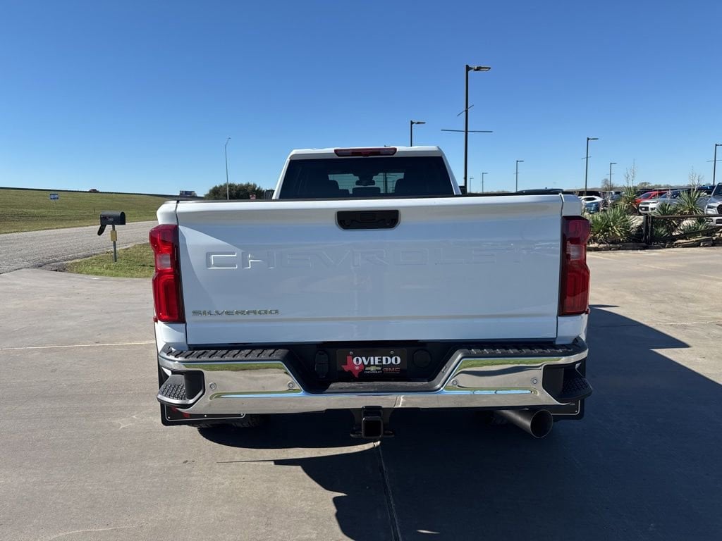 2026 Chevrolet Silverado 3500 HD Work Truck - Photo 4