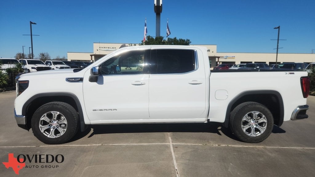 2022 GMC Sierra 1500 SLE's photo