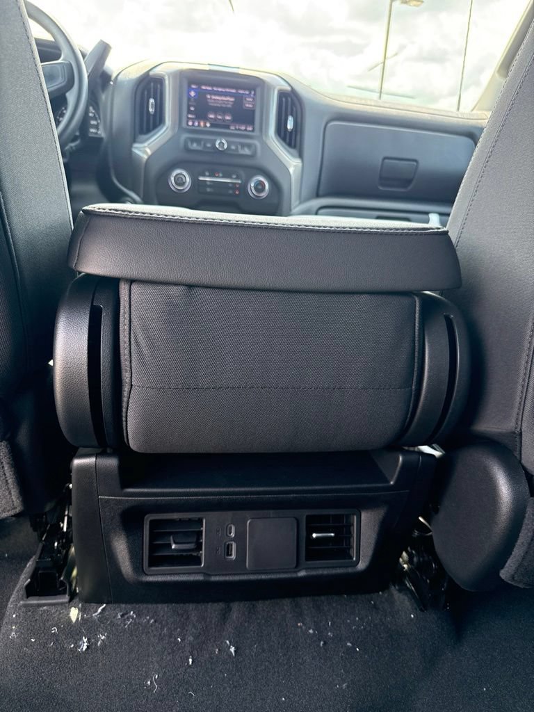 2026 Chevrolet Silverado 2500 HD Custom - Photo 8