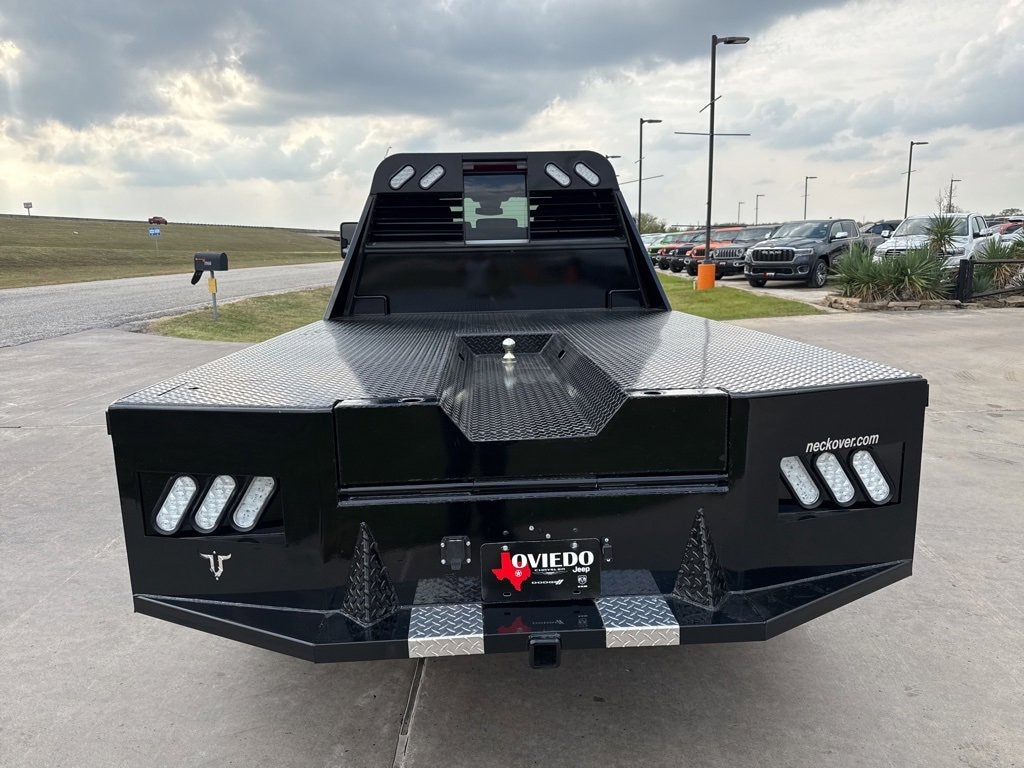 New 2026 Chevrolet Silverado 3500 HD Chassis Cab LT Truck