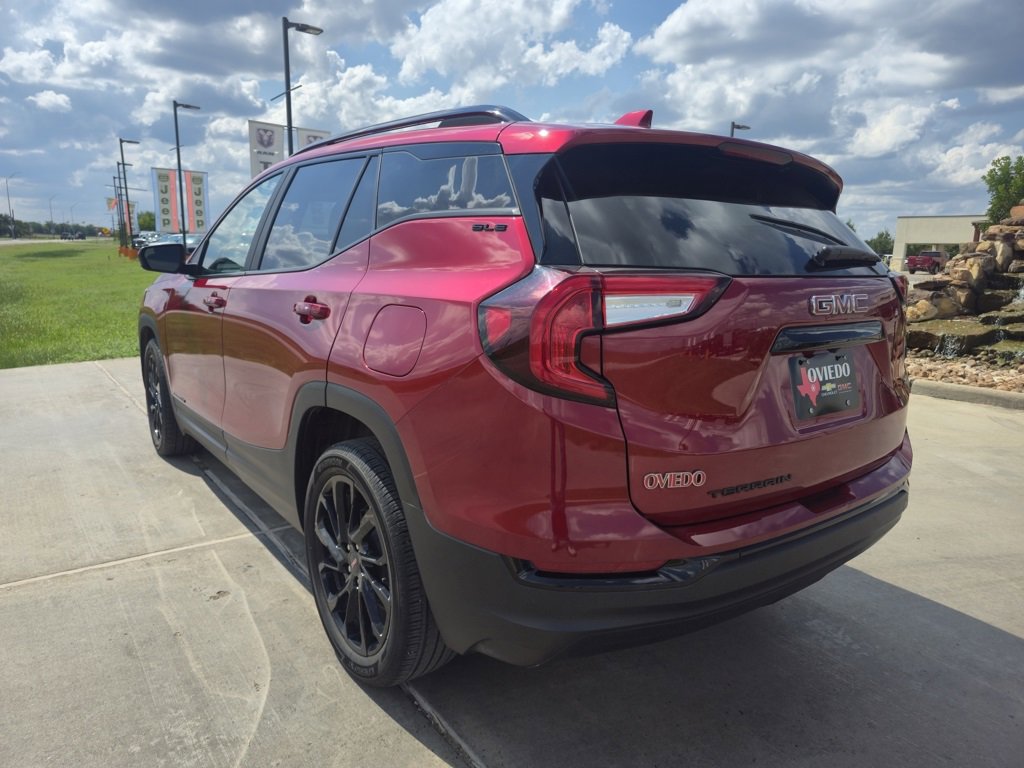 2023 Gmc Terrain SLE photo 3