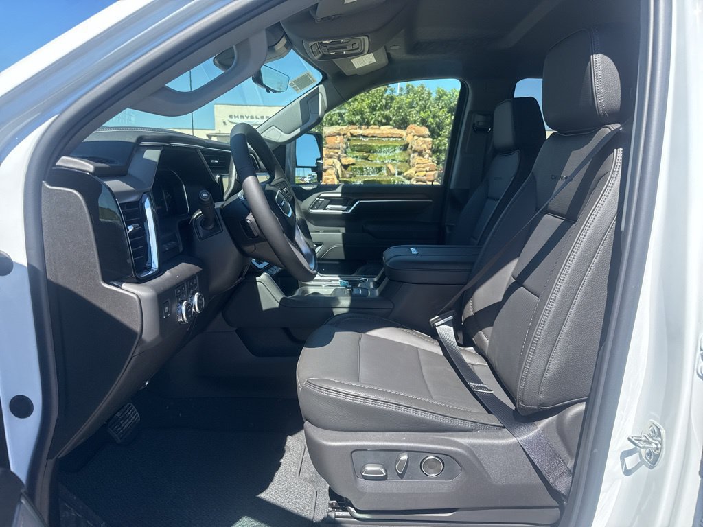 2026 GMC Sierra 2500HD Denali - Photo 10