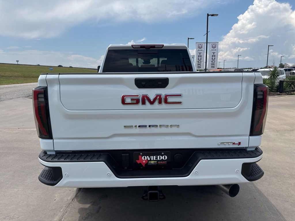 2025 GMC Sierra 2500HD AT4 - Photo 6