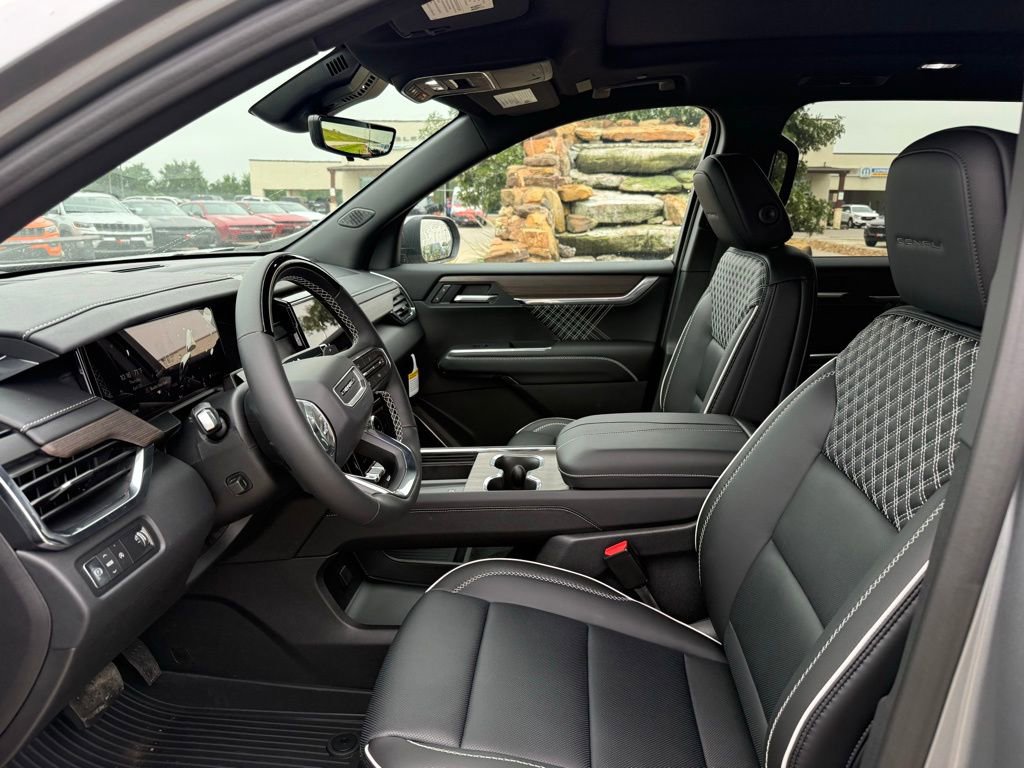 2026 GMC Acadia Denali - Photo 7