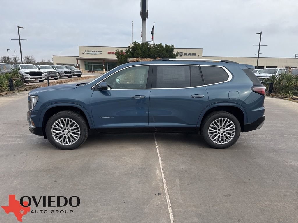 2026 GMC Acadia Denali FWD's photo