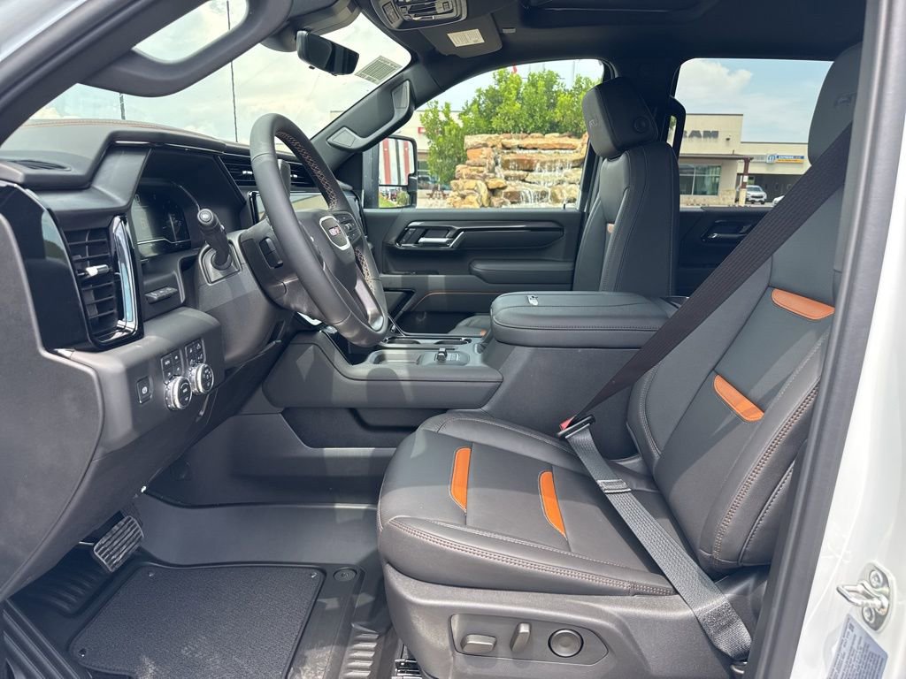 2025 GMC Sierra 2500HD AT4 - Photo 12