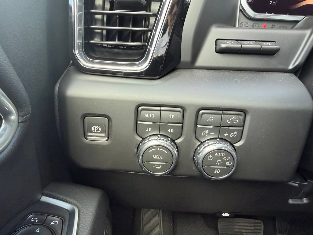 2026 GMC Sierra 2500HD Denali - Photo 13