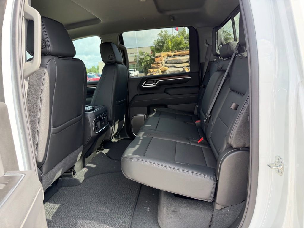 2026 GMC Sierra 2500HD Denali - Photo 9