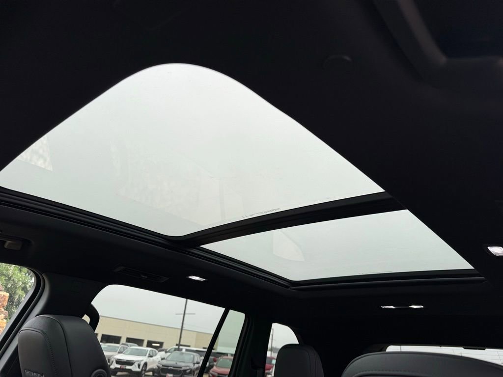 2026 GMC Acadia Denali - Photo 11