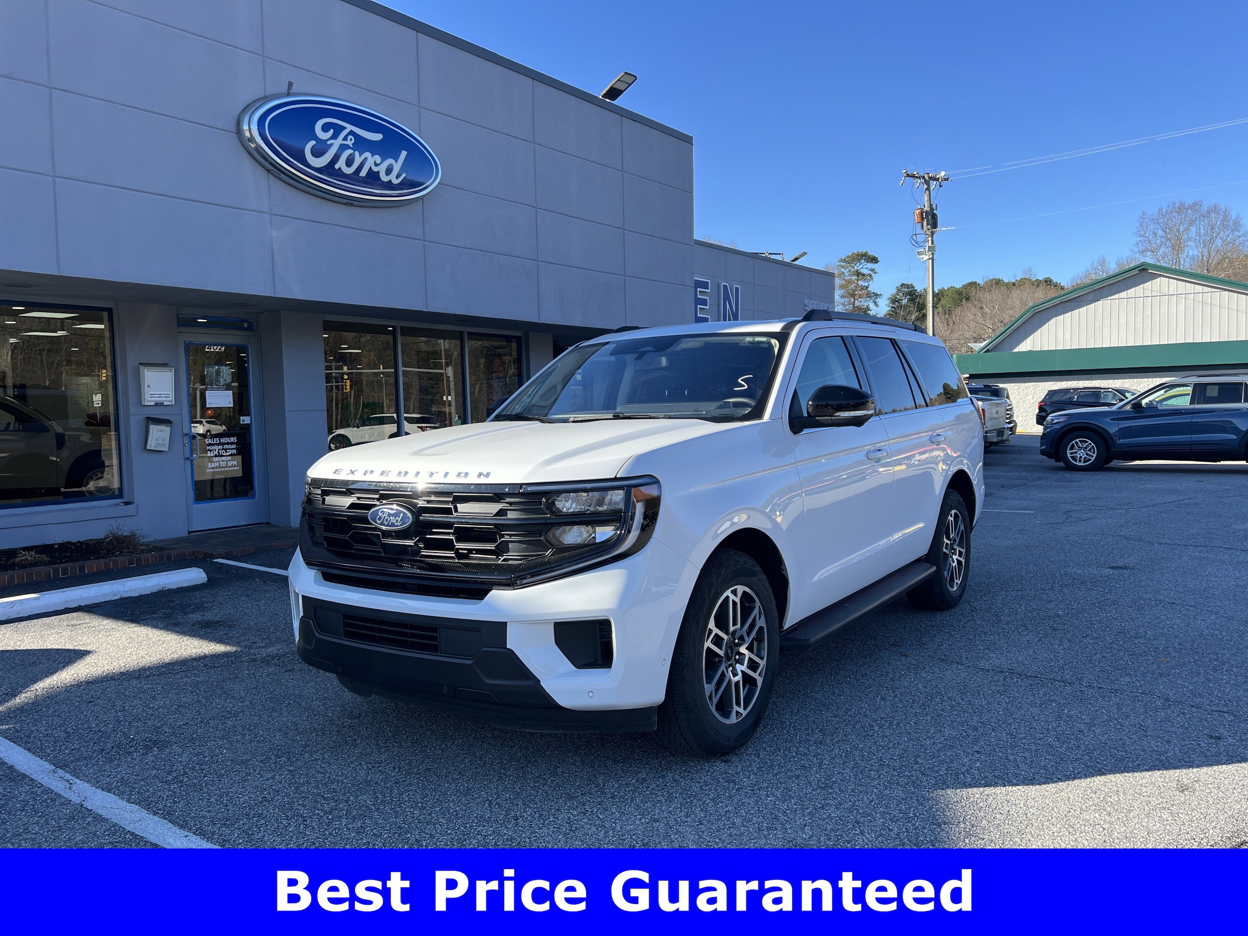 2025 Ford Expedition Active's photo