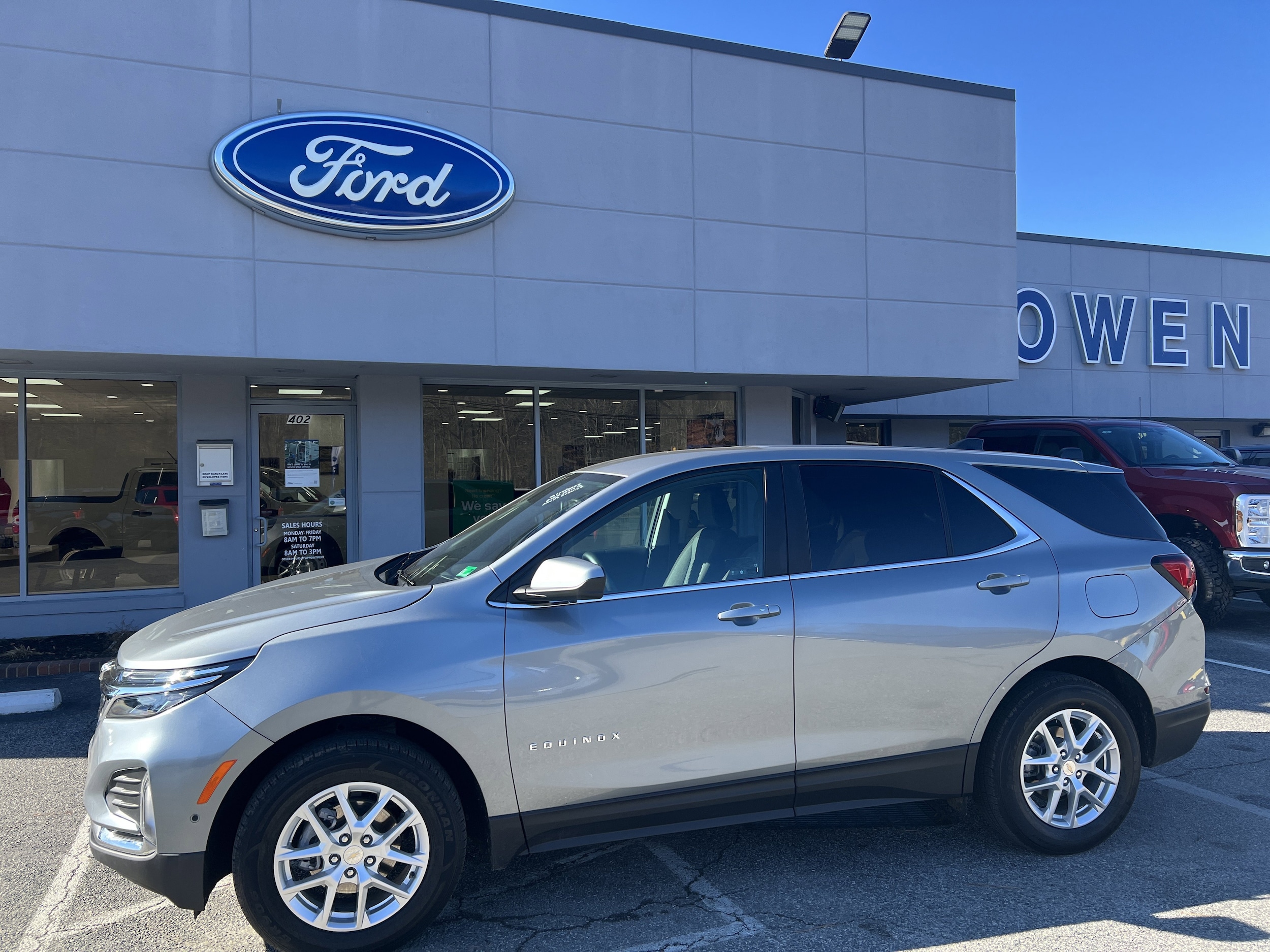 2024 Chevrolet Equinox LT's photo