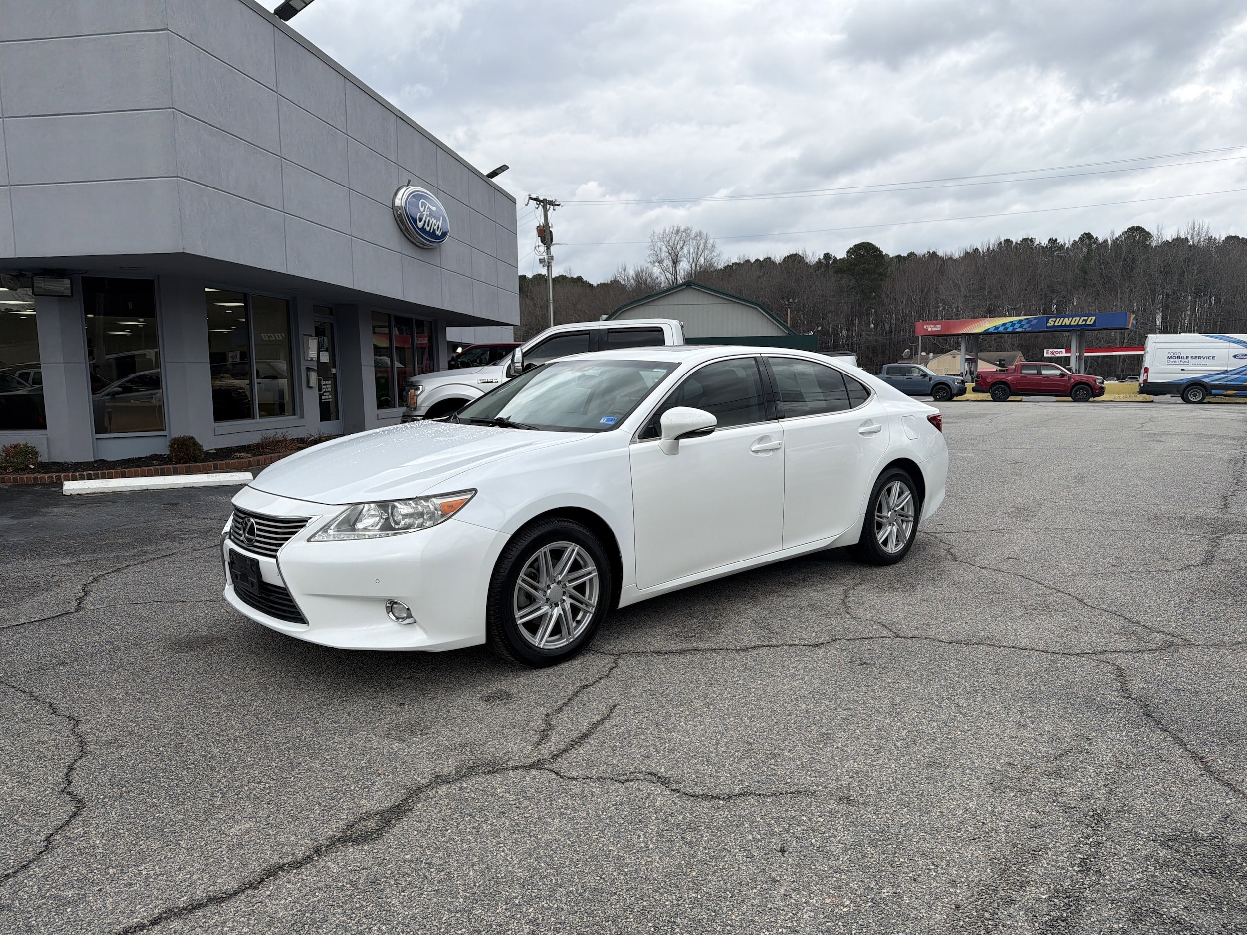 2014 Lexus ES 350's photo