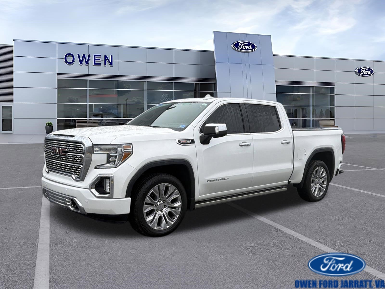 2020 GMC Sierra 4WD Crew Cab Short Box Denali's photo