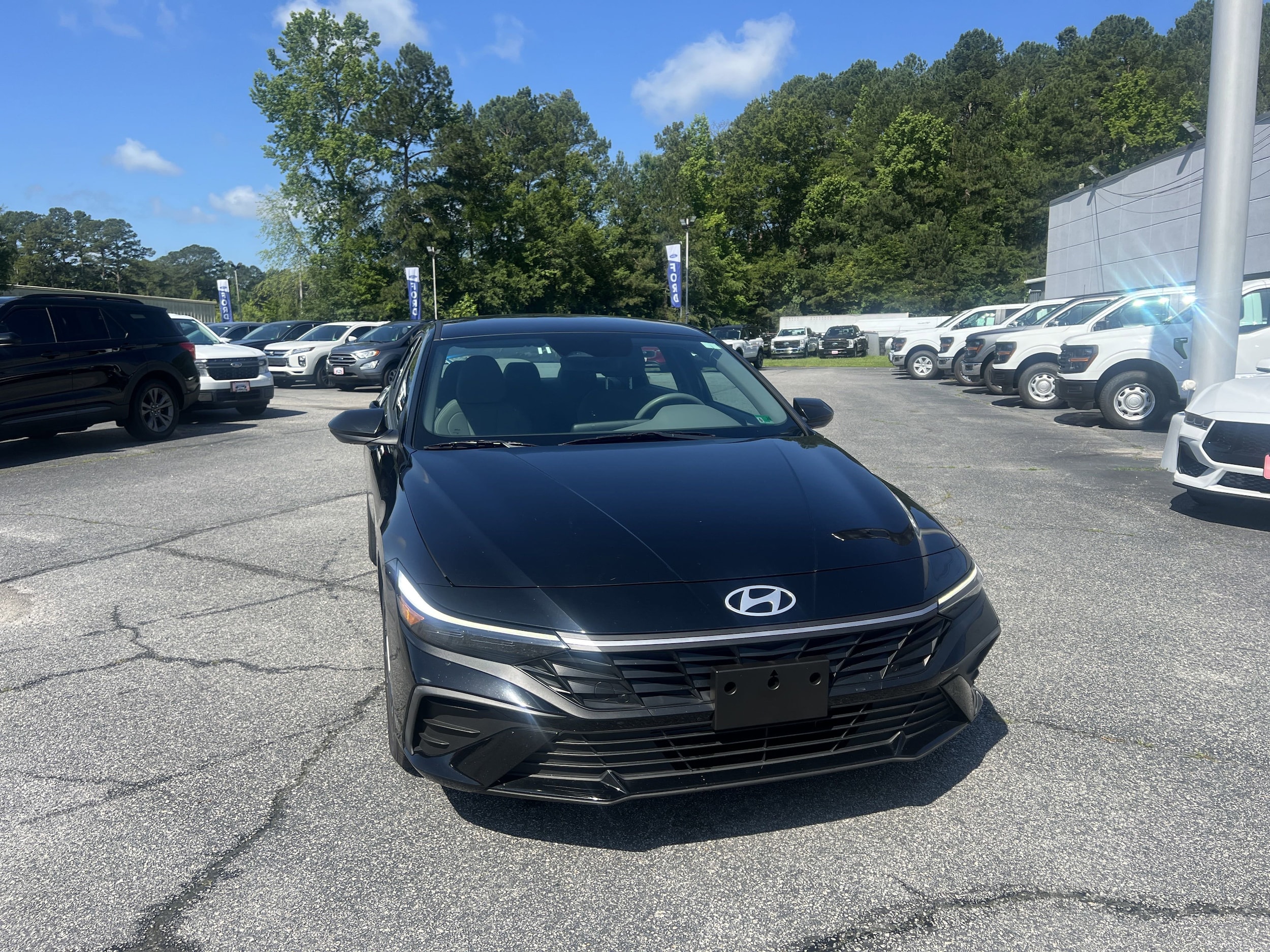 Used 2024 Hyundai Elantra SEL with VIN KMHLM4DG0RU659696 for sale in Jarratt, VA