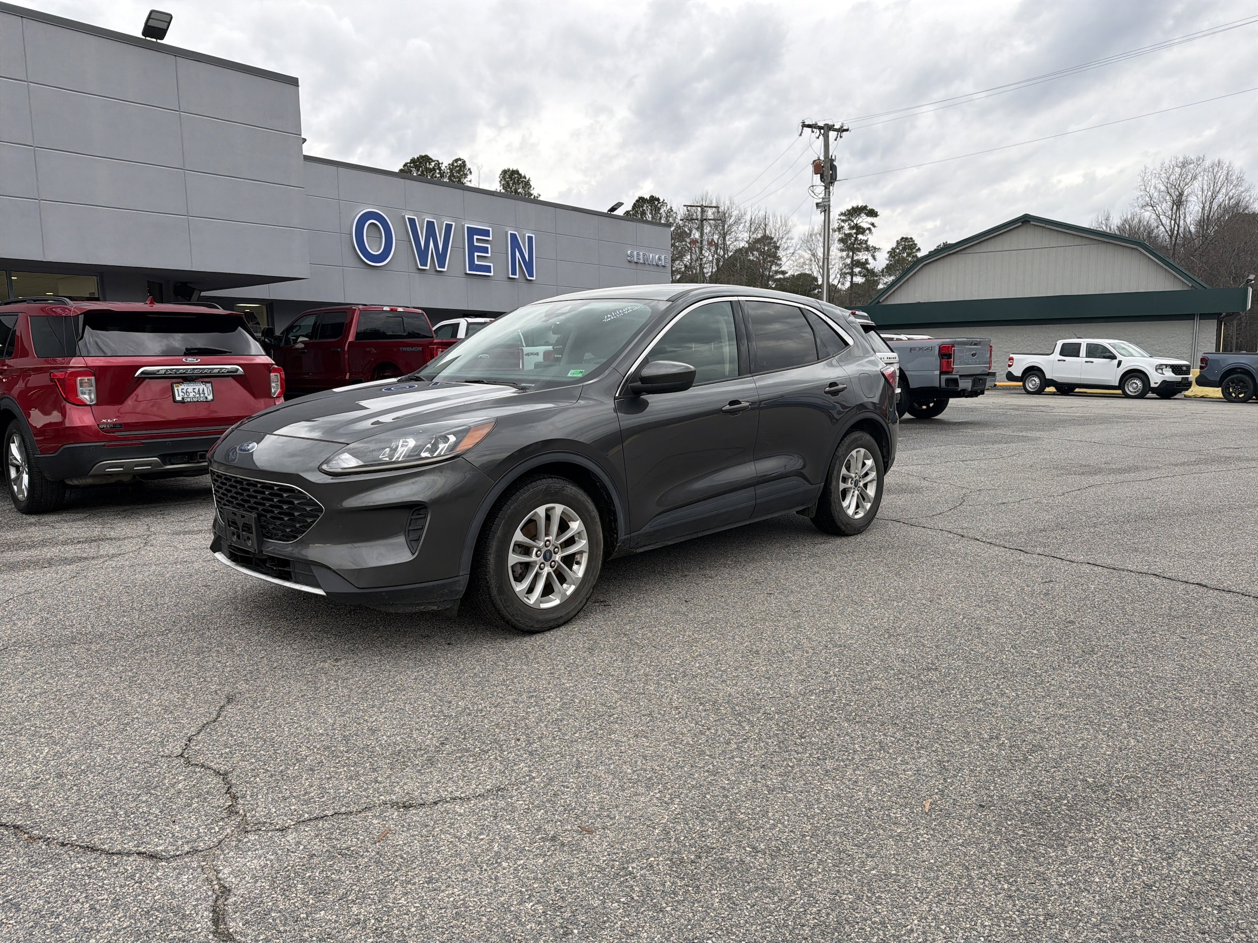 2020 Ford Escape SE's photo