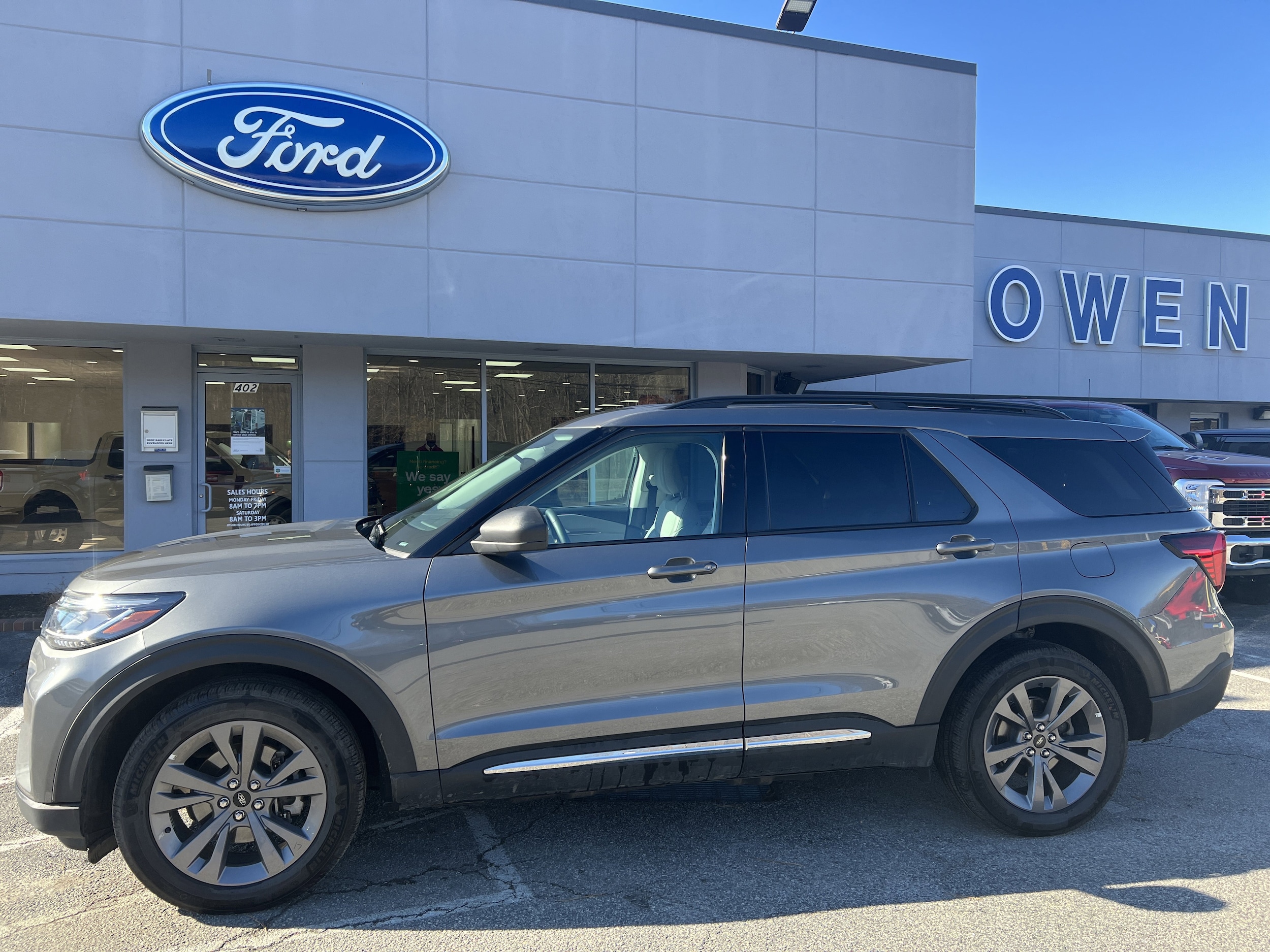 2025 Ford Explorer Active's photo