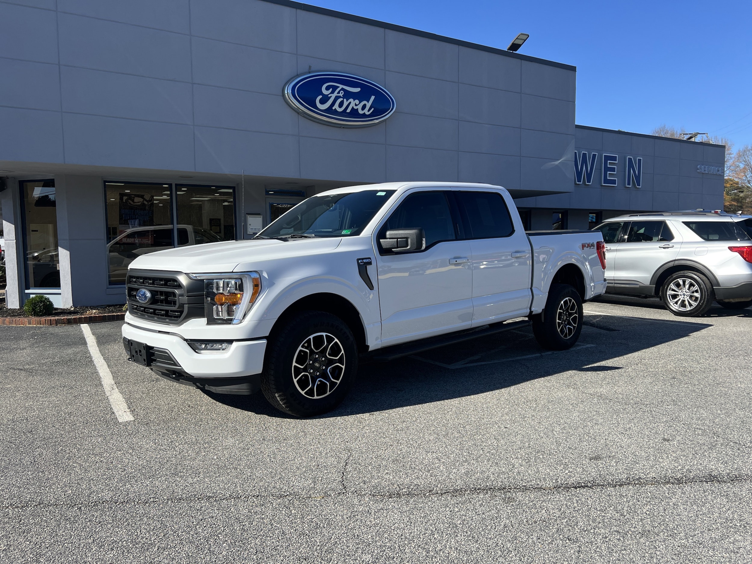 2023 Ford F-150 XLT's photo