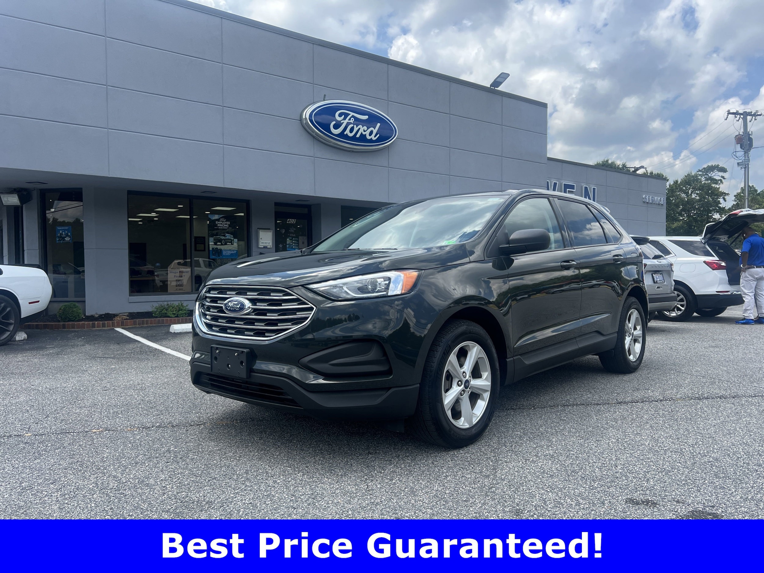 2022 Ford Edge SE's photo