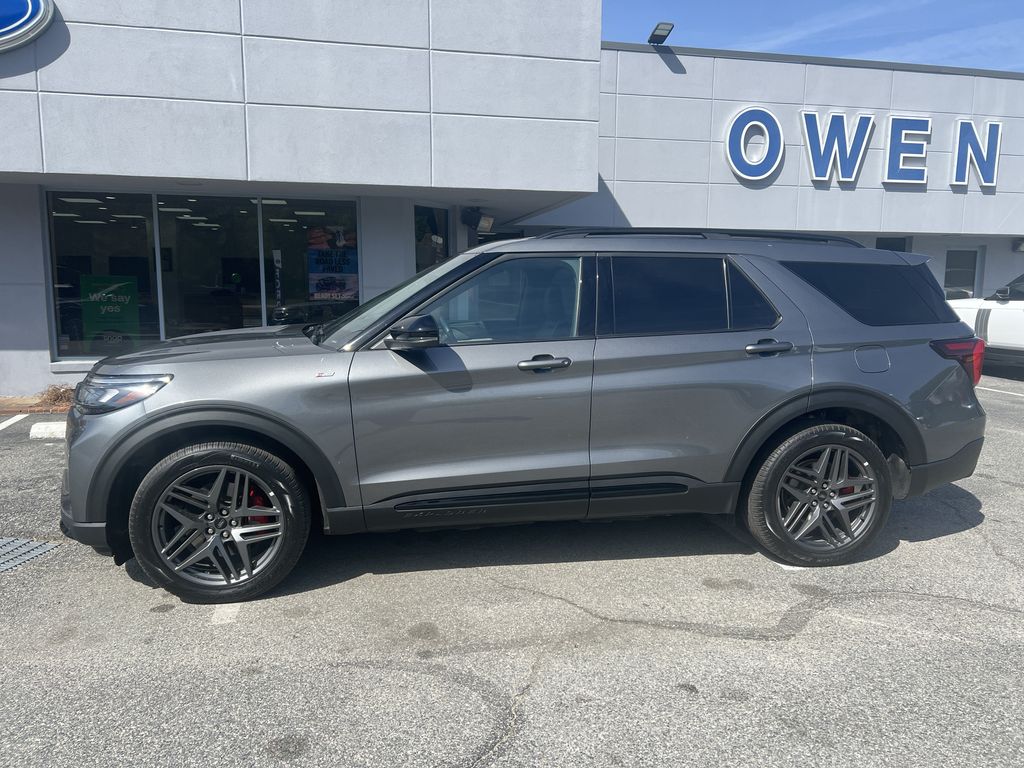 2025 Ford Explorer