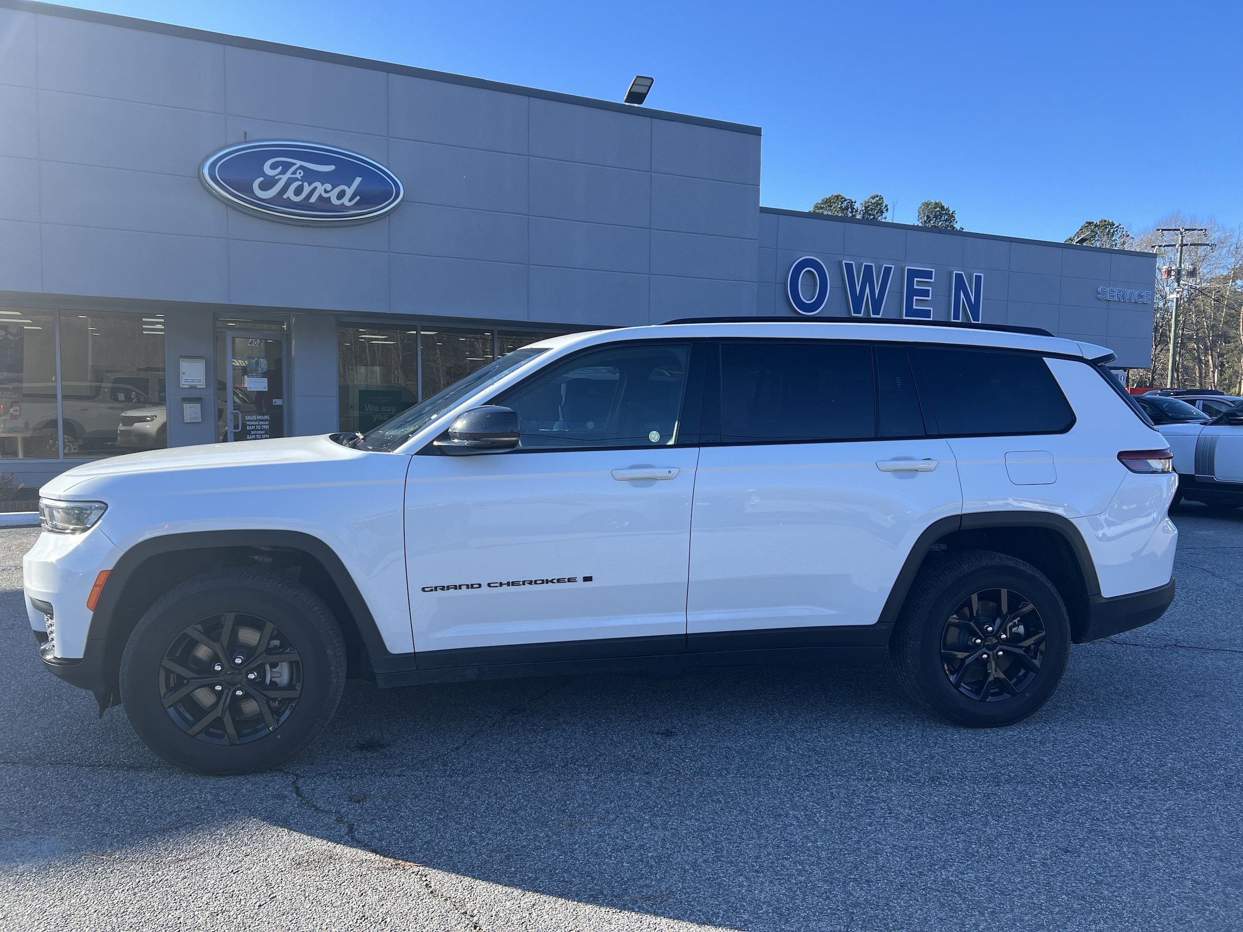 2024 Jeep Grand Cherokee L Altitude's photo