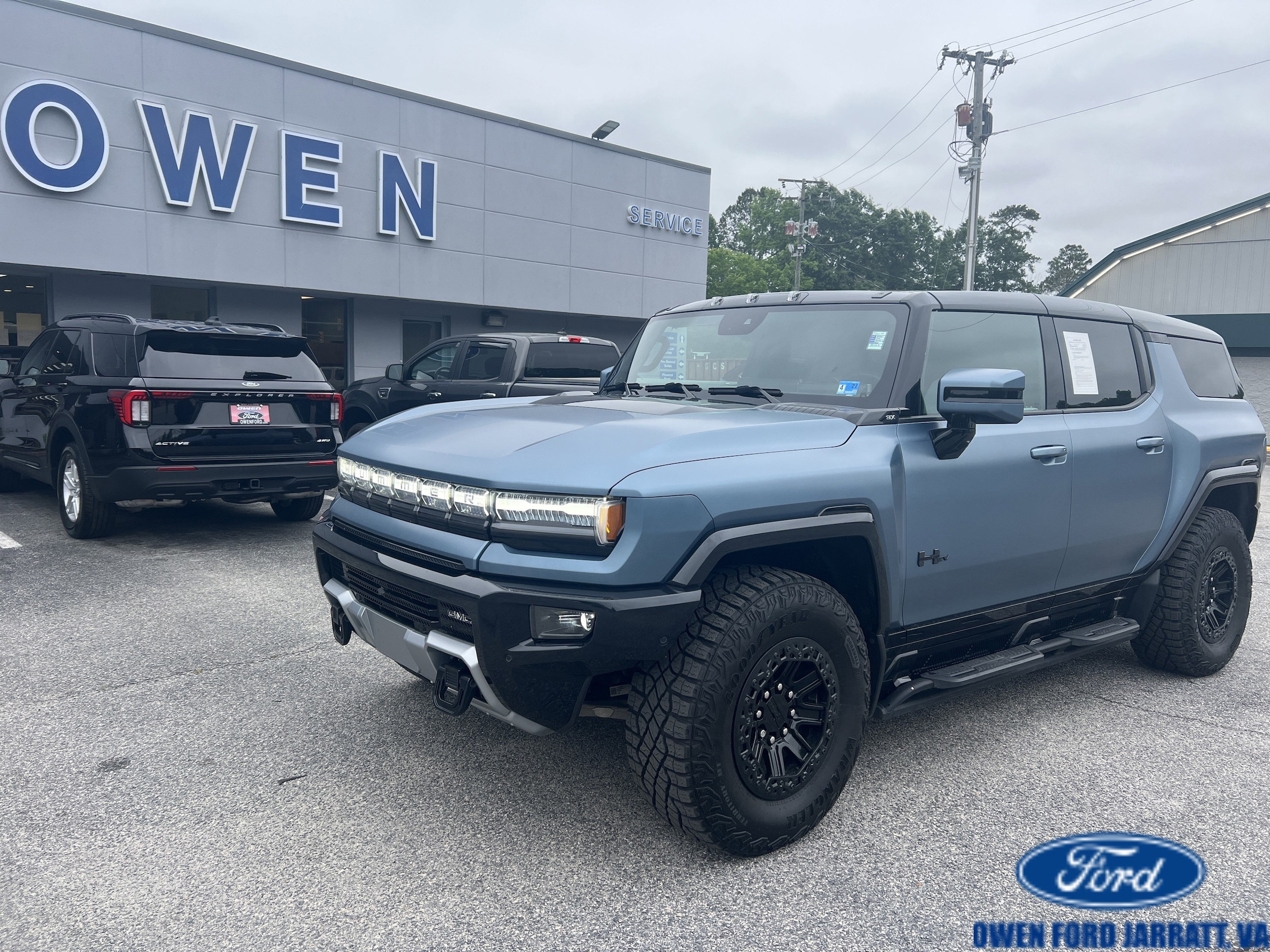 2024 GMC Hummer EV 3X SUV's photo