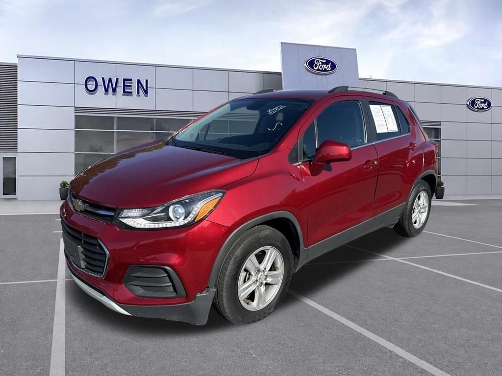 Used 2019 Chevrolet Trax LT with VIN 3GNCJLSB0KL364894 for sale in Jarratt, VA