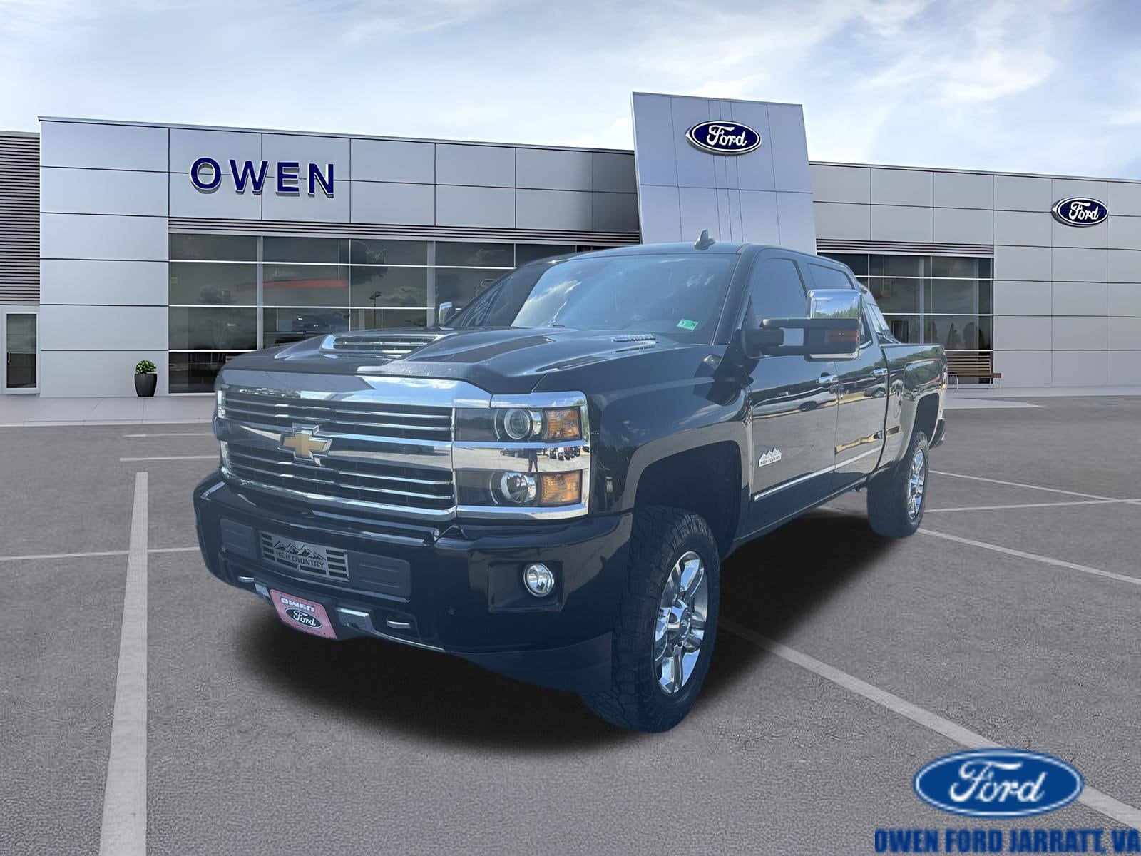 2017 Chevrolet Silverado HD High Country 4WD Crew Cab Standard Box's photo