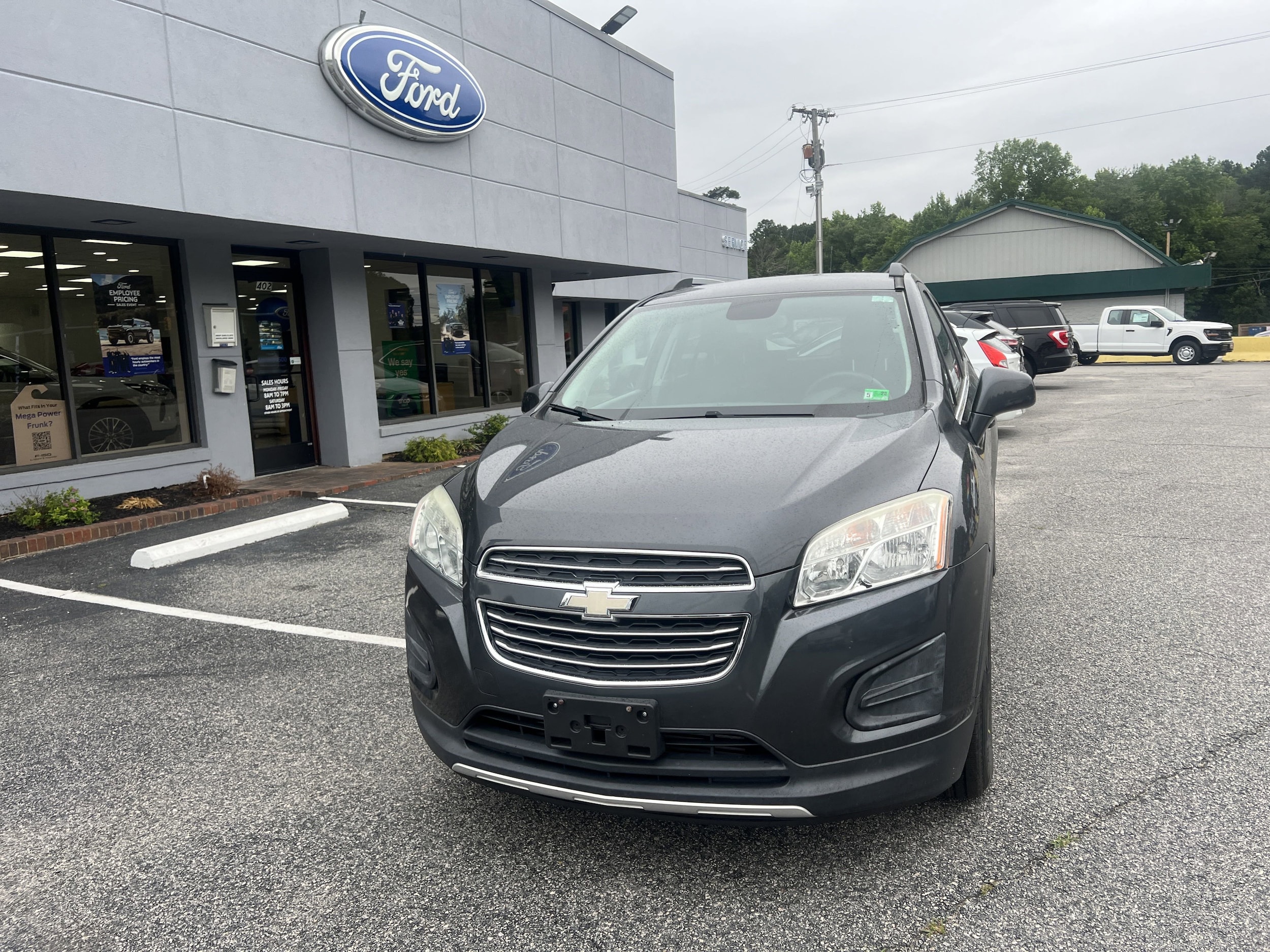 Used 2016 Chevrolet Trax LT with VIN 3GNCJPSB7GL172743 for sale in Jarratt, VA