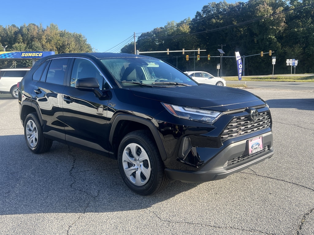 Used 2024 Toyota RAV4 LE SUV