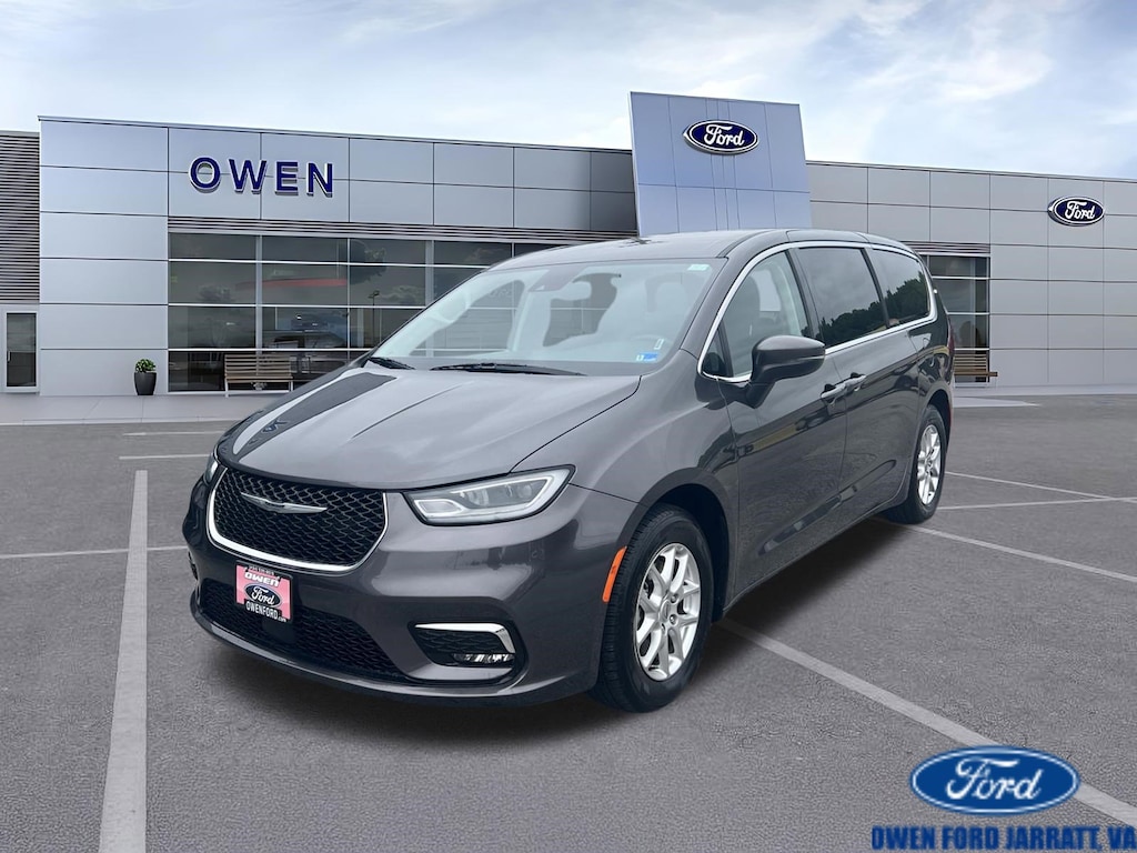 Certified 2023 Chrysler Pacifica Touring L Van Passenger Van