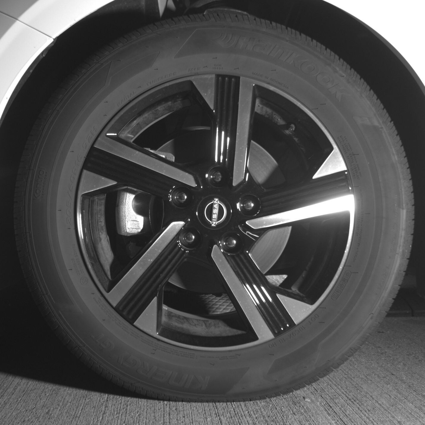 Thumbnail: 2025 Nissan Sentra - 9